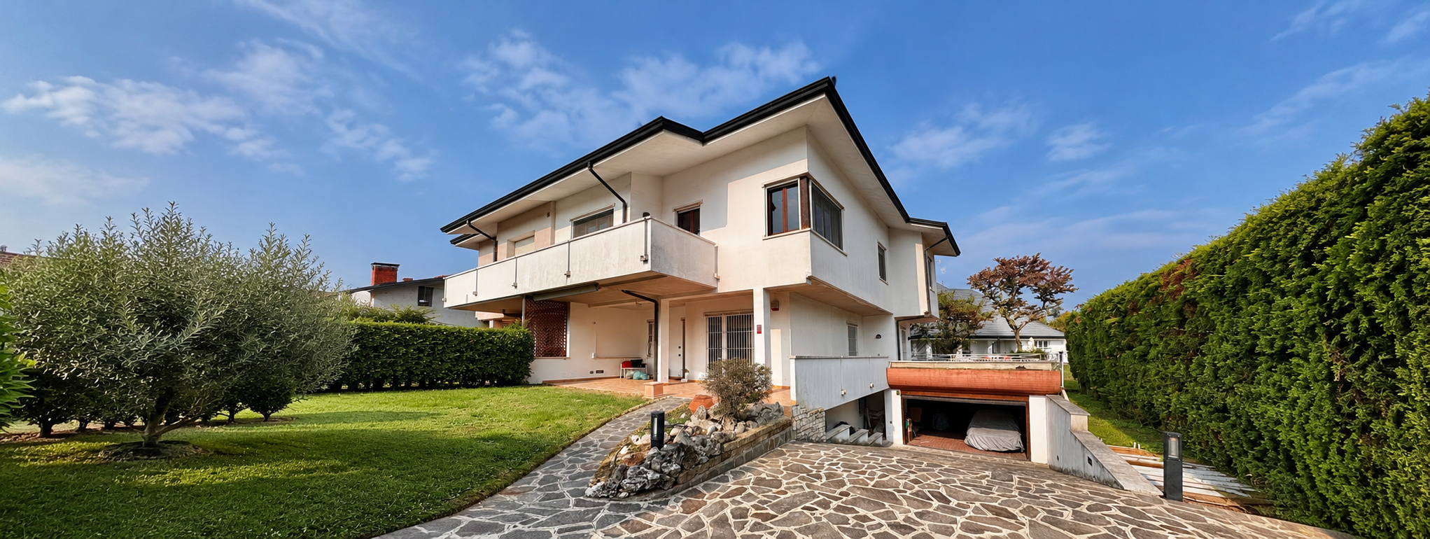Villa bifamiliare a Calvenzano